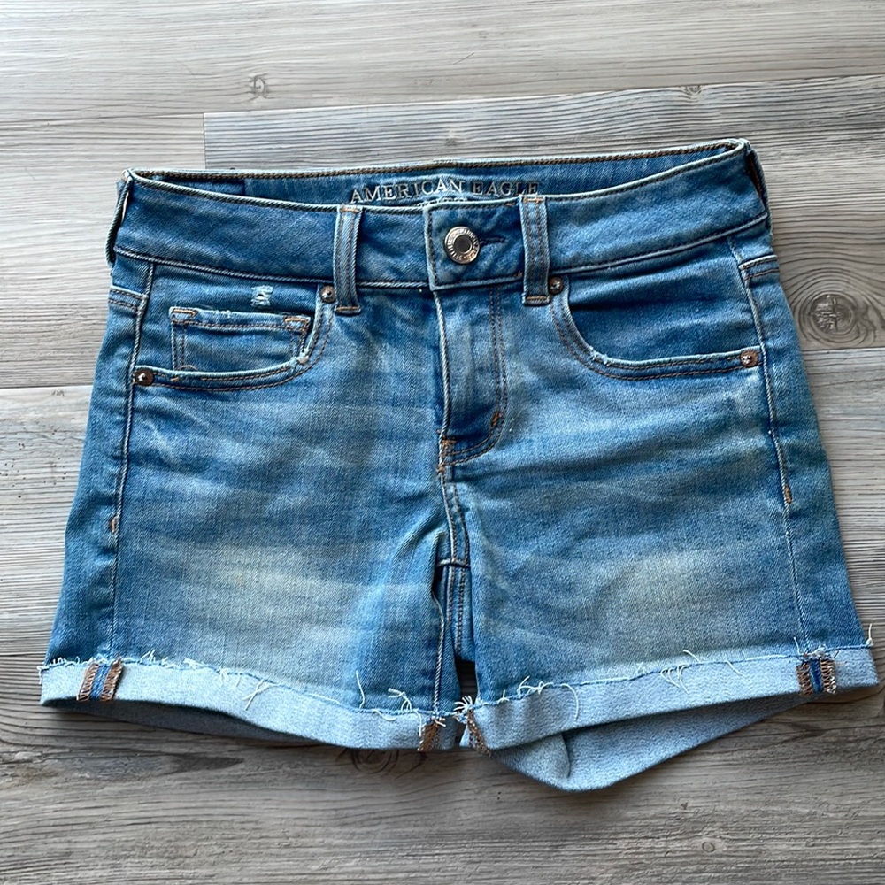 American Eagle Super Stretch Midi Shorts